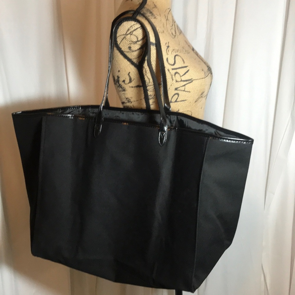 🆕Victoria’s Secret Black Sequin Tote Purse BONUS - Picture 2 of 6